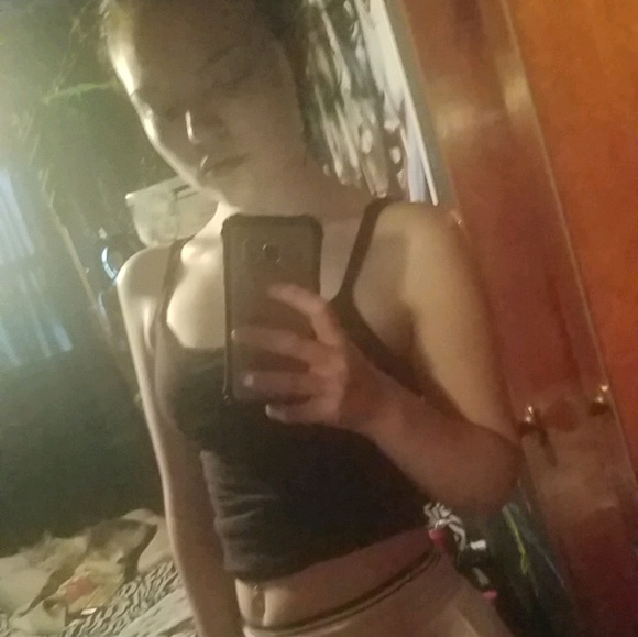 Meet your Posher, Elizabeth - Picture 1 of 1